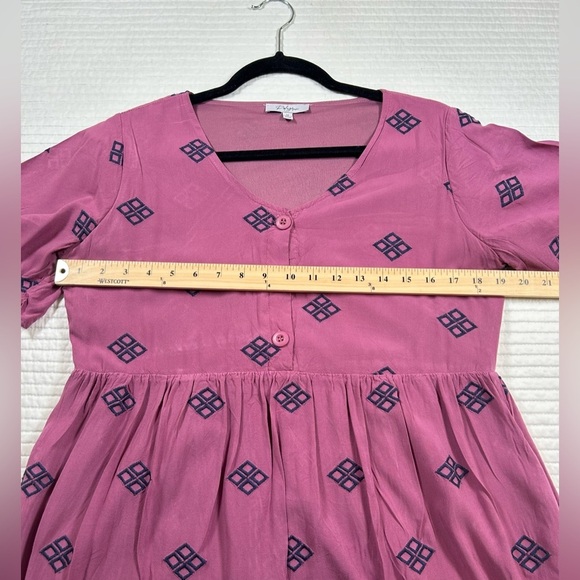 Polagram Pink Midi Dress with Navy Blue Pattern. VNeck. Short Sleeves. S… - Picture 4 of 8